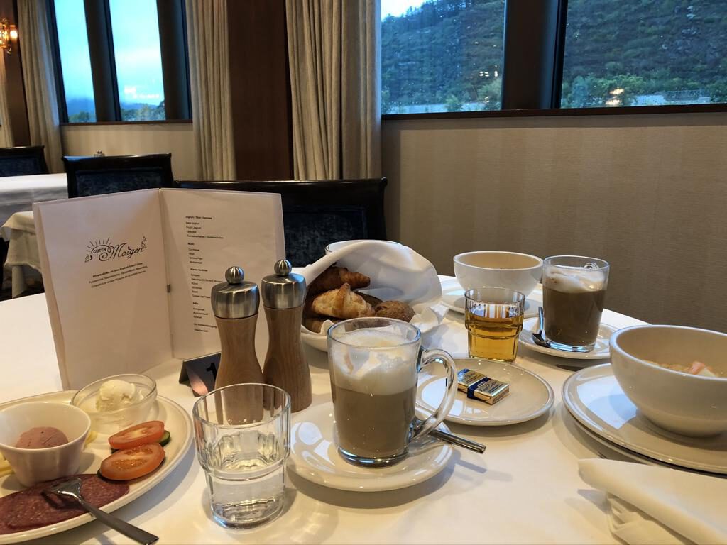 Frühstücksbuffet auf der VIVA INSPIRE Erlebnis Rheingau