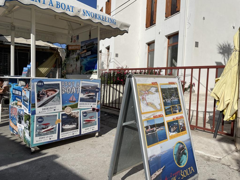 Kroatien Kreuzfahrt - Luxusyacht Princess oder selbst ein Boot in Trogir mieten