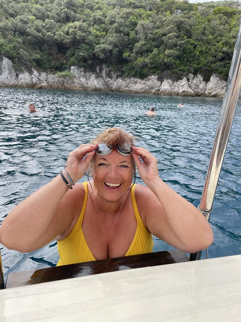 Kroatien Kreuzfahrt - Mrs. Gabriele an Bord der Luxusyacht Princess - nicko cruises
