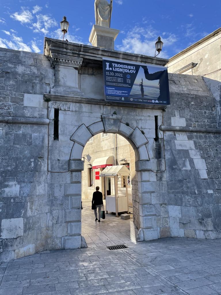 Trogir Stadttor und Stadtmauer