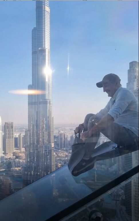 Dubai Sky Views Observatory Glass Rutsche