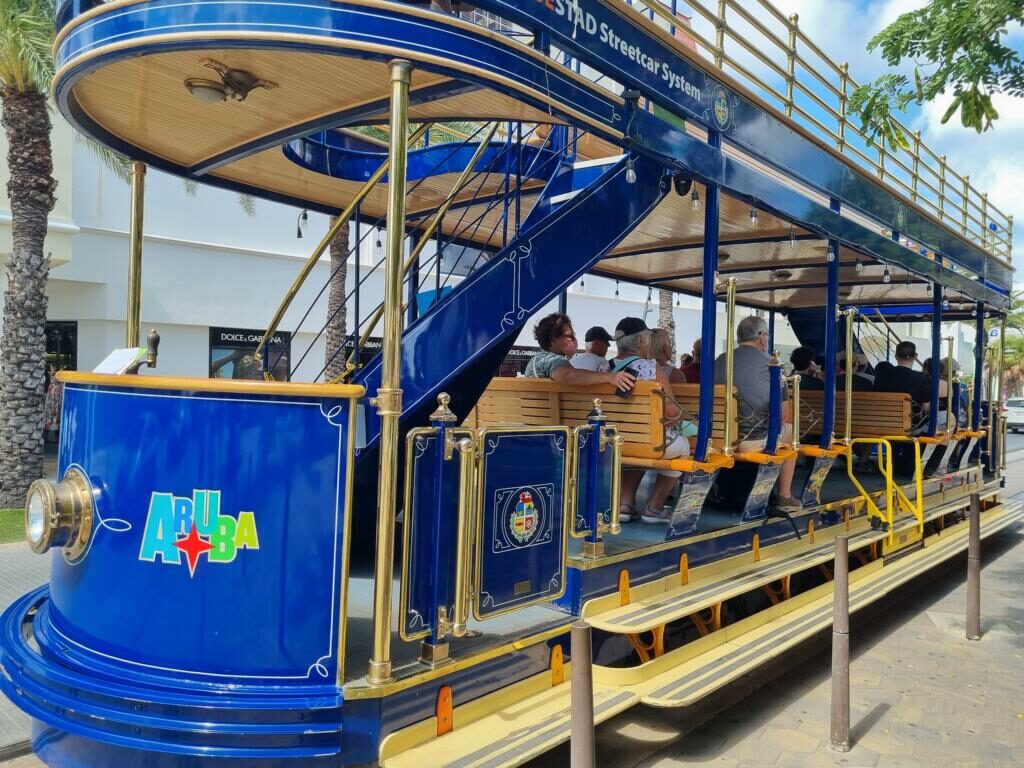Oranjestad Trolley Arutram auf Aruba