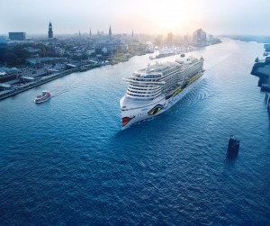 Read more about the article AIDAprima auf der großen Bühne der Hamburg Cruise Days