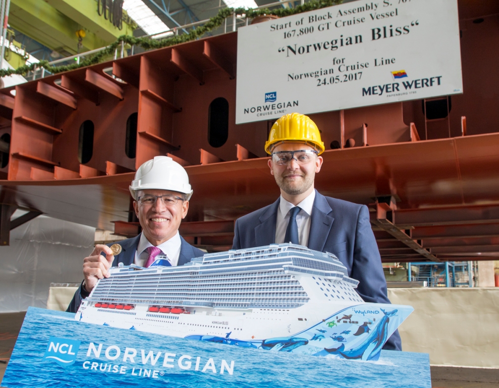 Norwegian cruise Line Stahlschnitt Norwegian Bliss Meyer Werft Papenburg