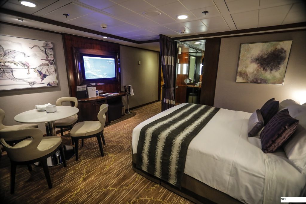 Norwegian Cruise Line ade Penthouse Balkon Suite