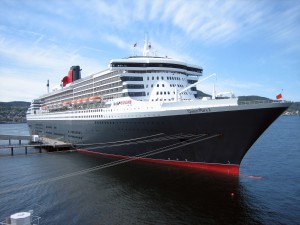 Read more about the article Hunde reisen auf der Queen Mary 2 im Hundehotel