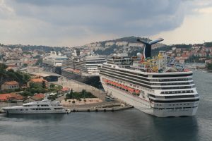 Read more about the article Dubrovnik reduziert die Anzahl der Kreuzfahrt Touristen